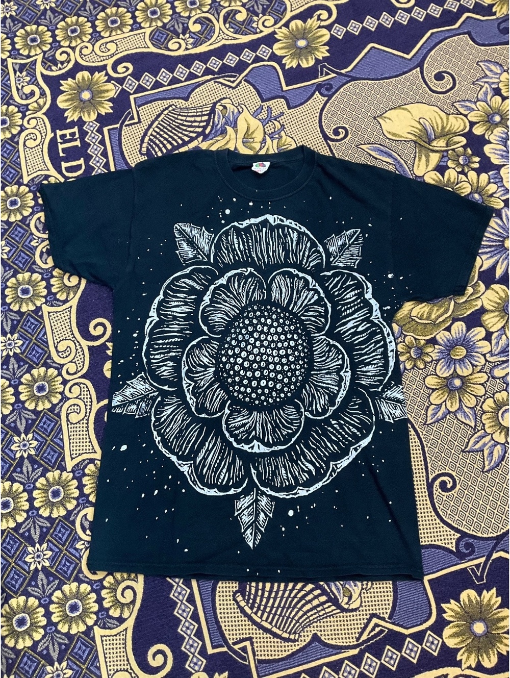 Cosmic Flower Big Graphic Vintage Fruit of the Loom Tee
